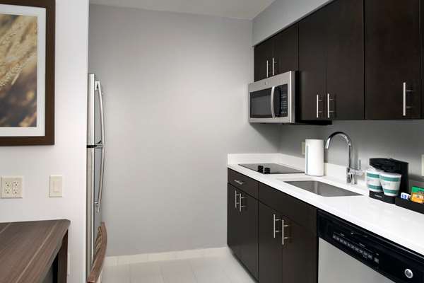  - Homewood Suites by Hilton Kansas City Speedway - I-435, Exit 14