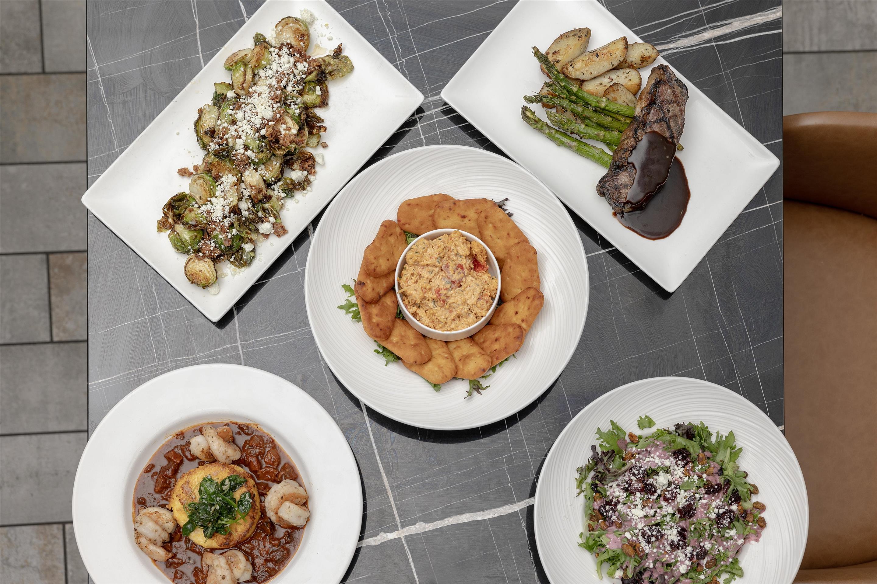Restaurant | Virginia Crossings Hotel, Tapestry Collection by Hilton