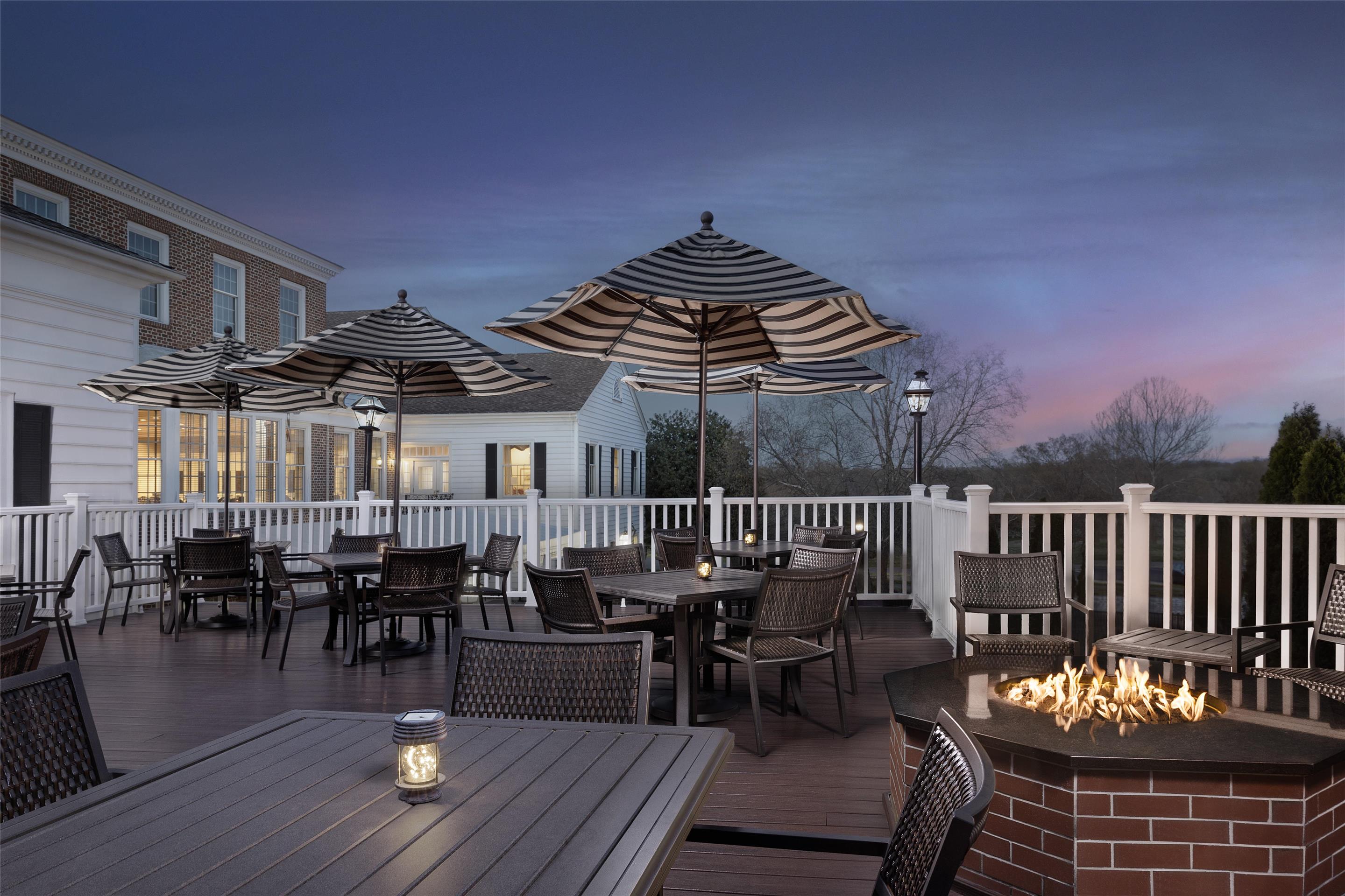 Restaurant | Virginia Crossings Hotel, Tapestry Collection by Hilton