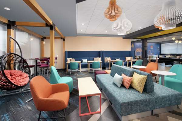  - Tru by Hilton Jeffersontown - I-64, Exit 17