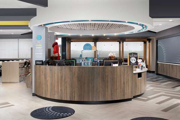  - Tru by Hilton Jeffersontown - I-64, Exit 17