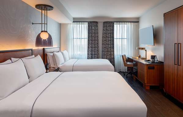  - Holston House Hotel Downtown Nashville - I-40 & I-65, Exit 209