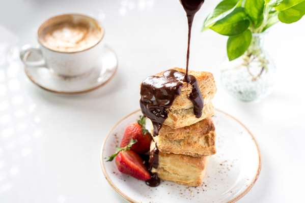 Restaurant - Holston House Hotel Downtown Nashville - I-40 & I-65, Exit 209