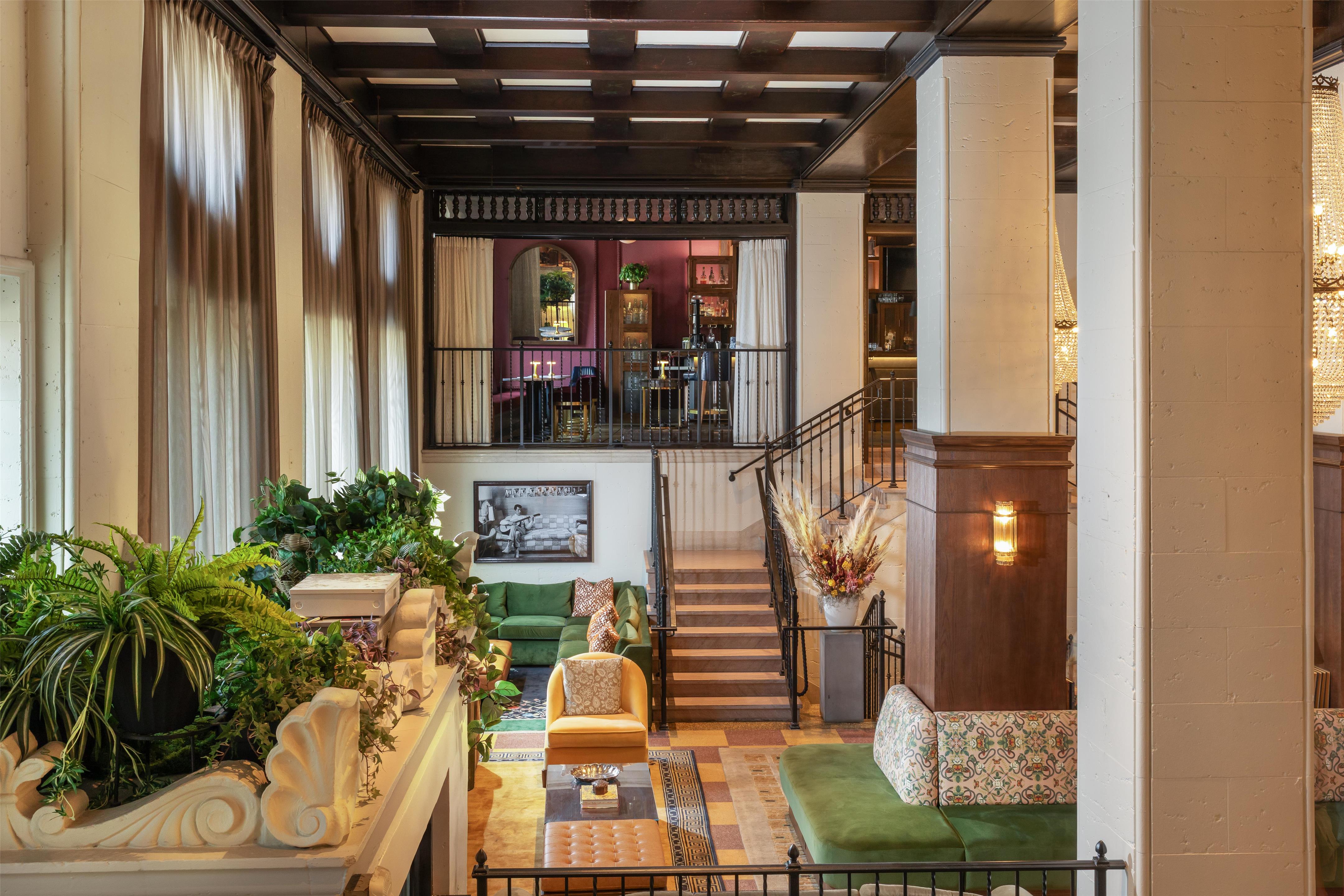 Lobby | Holston House Nashville
