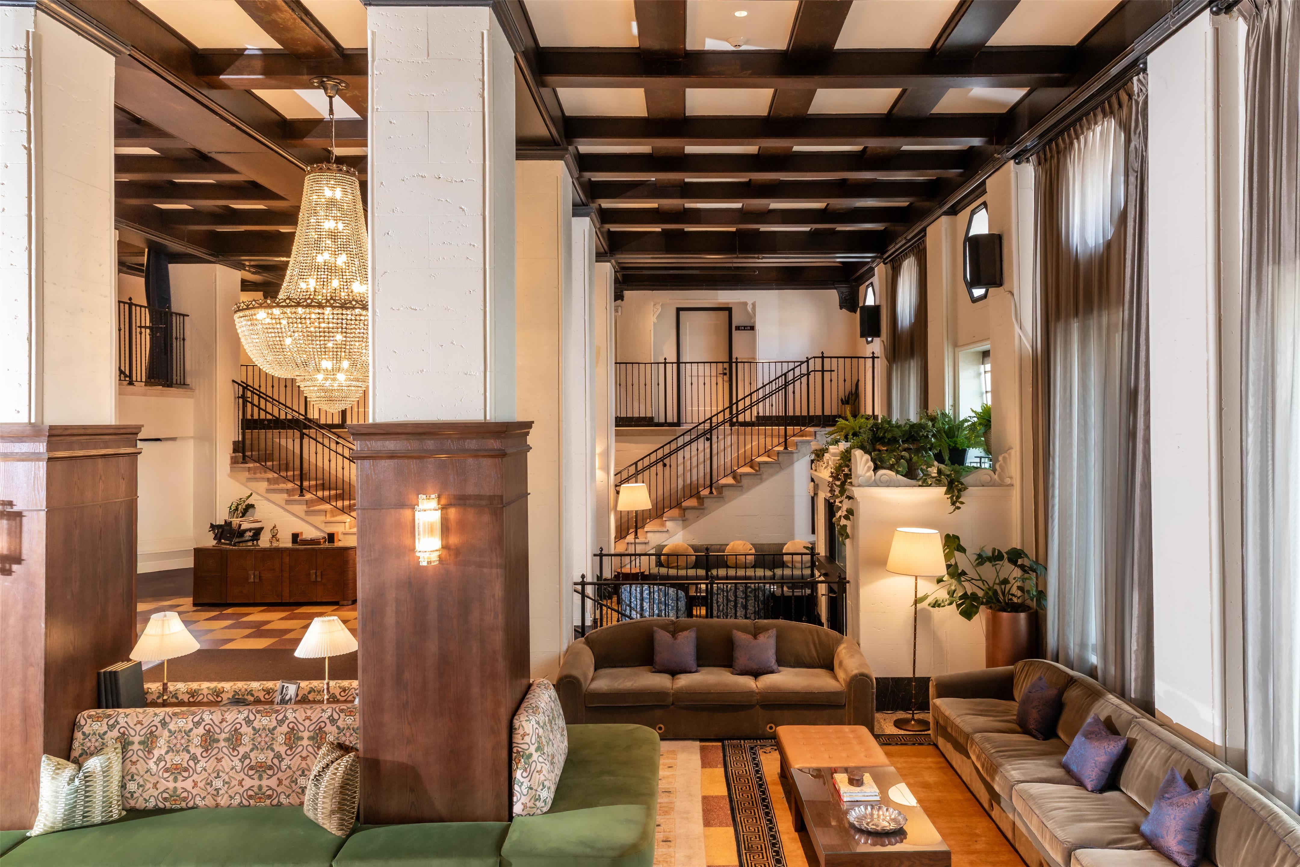 Lobby | Holston House Nashville