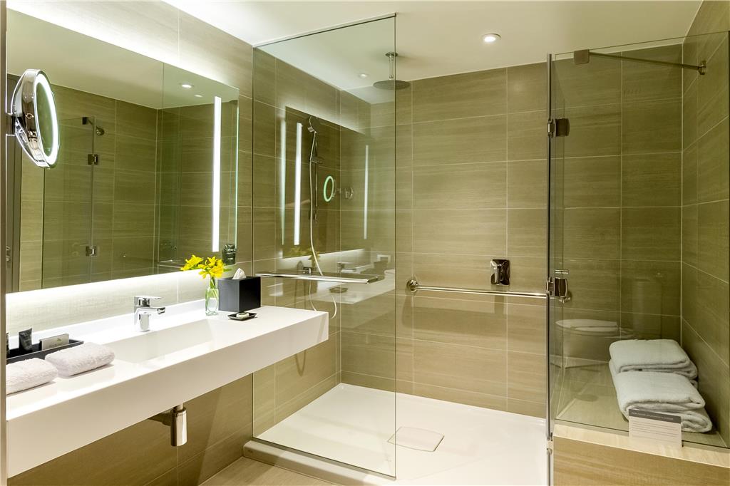 HYATT CENTRIC SAN ISIDRO LIMA-guestroom-Guest Room,Bathroom,On-Site.jpg