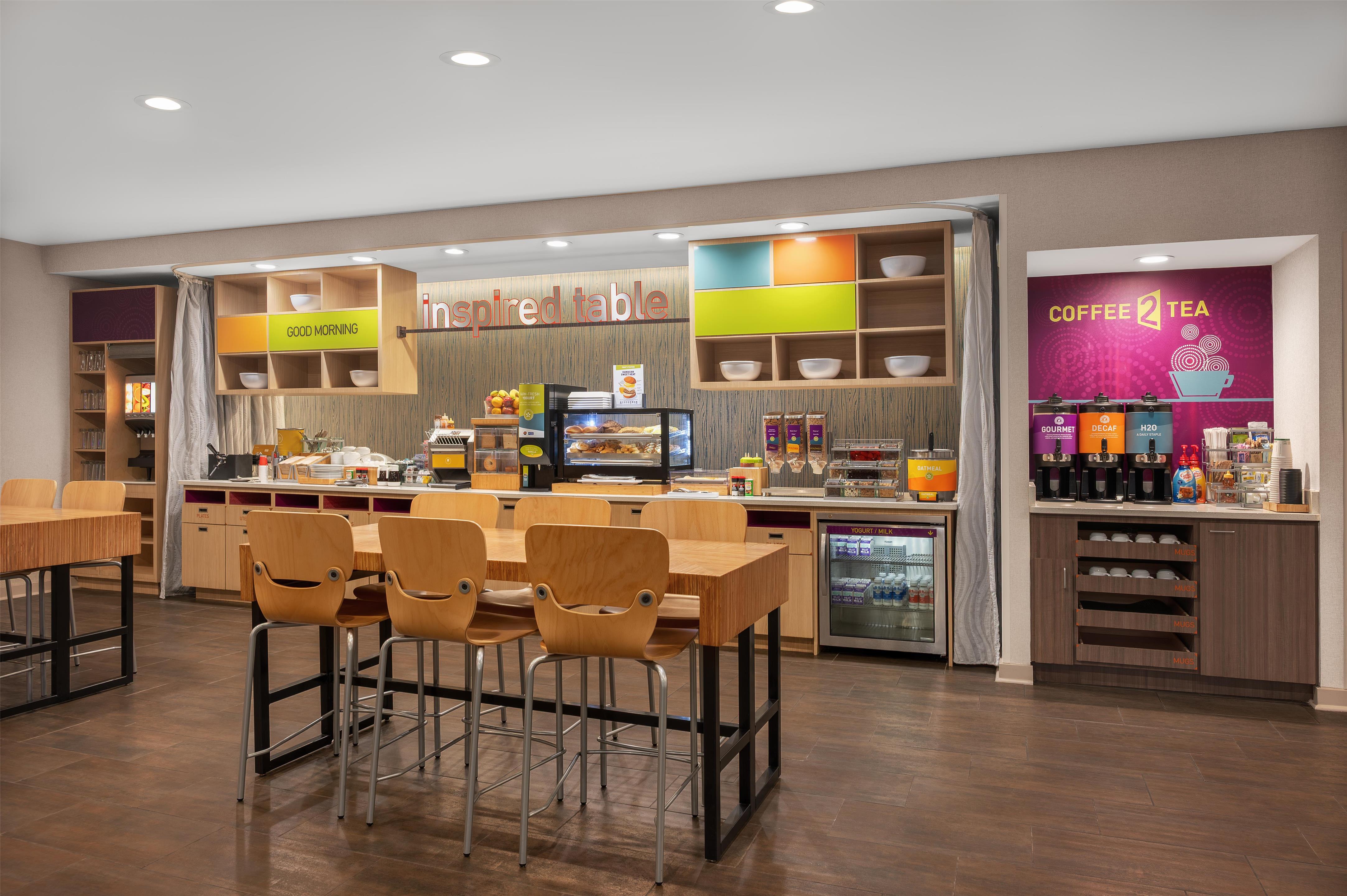 Breakfast Area | Home2 Suites by Hilton Lake Charles, LA