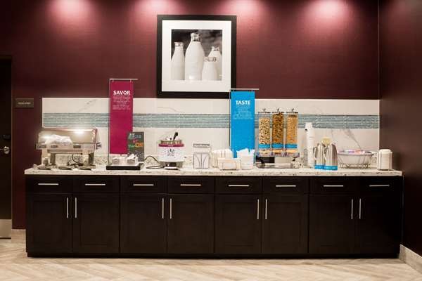 Amenities - Hampton Inn & Suites Warrington