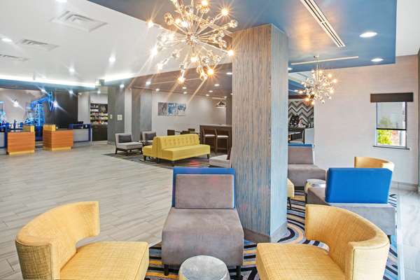  - La Quinta Inn & Suites Ponca City