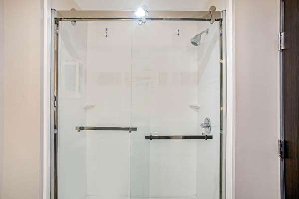  - La Quinta Inn & Suites Ponca City