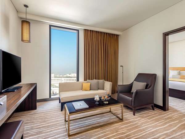Deluxe Suite, 1 Bedroom with 1 King Size Bed and Living Area
