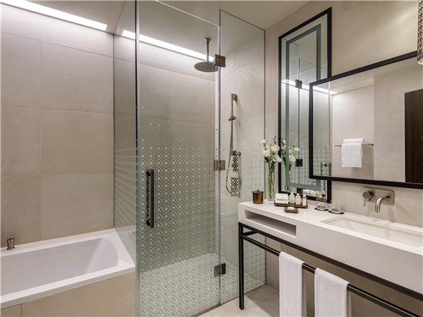 EXECUTIVE ROOM, 1 King Size Bed
