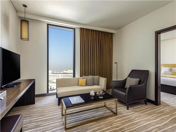 Deluxe Suite, 1 Bedroom with 1 King Size Bed and Living Area