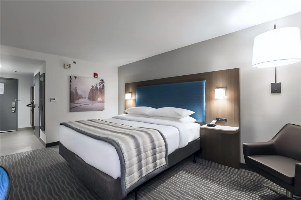 WINGATE BY WYNDHAM AUGUSTA WASHINGT-guestroom-Guest Room,On-Site.jpg