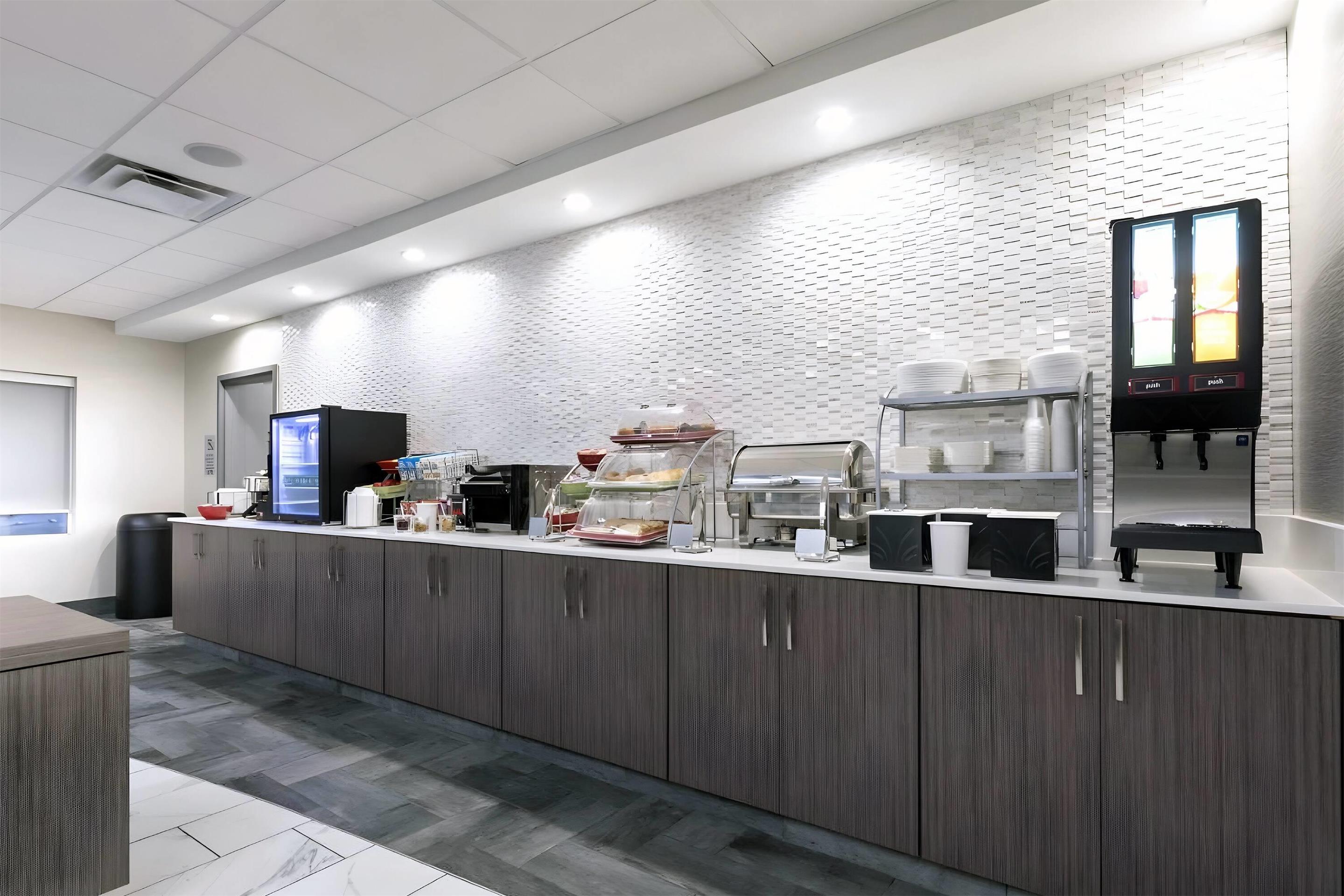 Breakfast Area | Wingate by Wyndham Augusta Washington Road