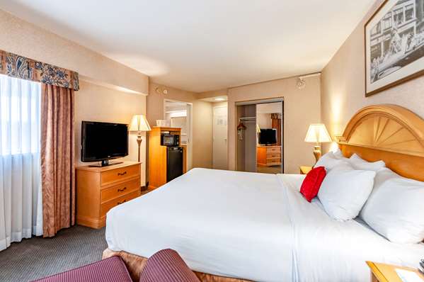  - Red Lion Hotel Rosslyn Iwo Jima Arlington - I-66, Exit 73