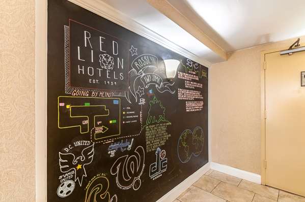  - Red Lion Hotel Rosslyn Iwo Jima Arlington - I-66, Exit 73