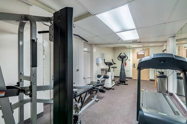 Fitness/ Exercise Room - Red Lion Hotel Rosslyn Iwo Jima Arlington - I-66, Exit 73