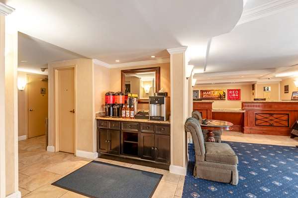  - Red Lion Hotel Rosslyn Iwo Jima Arlington - I-66, Exit 73