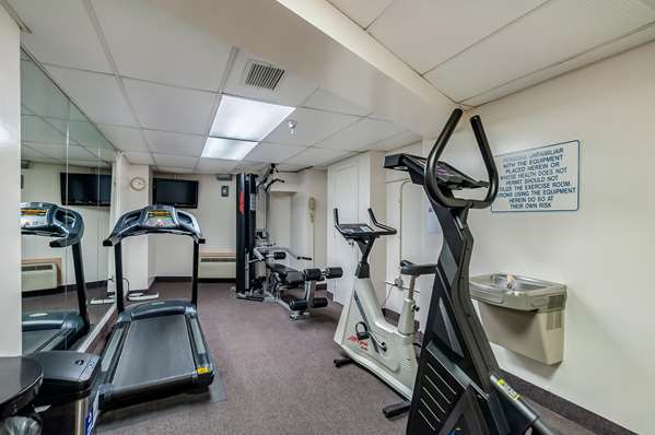 Fitness/ Exercise Room - Red Lion Hotel Rosslyn Iwo Jima Arlington - I-66, Exit 73