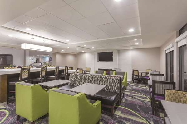  - La Quinta Inn & Suites Columbus