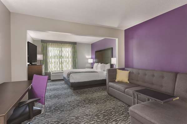  - La Quinta Inn & Suites Columbus