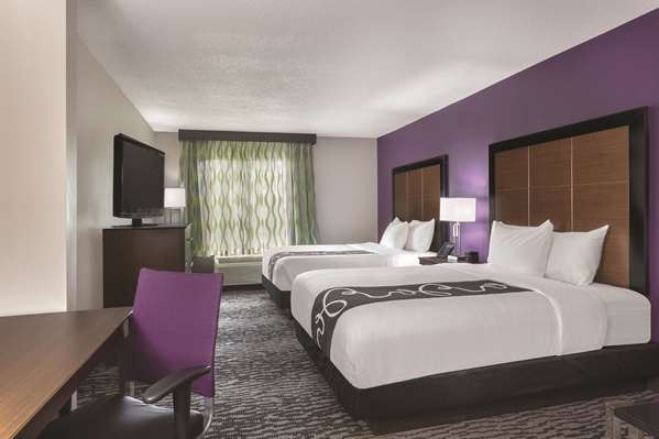  - La Quinta Inn & Suites Columbus