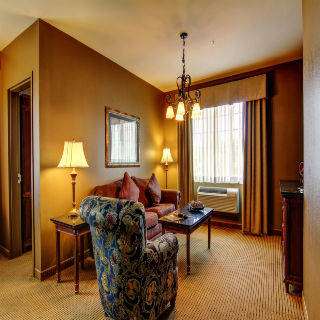 Suite - Wildwood Hotel