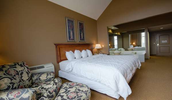 Suite - Wildwood Hotel