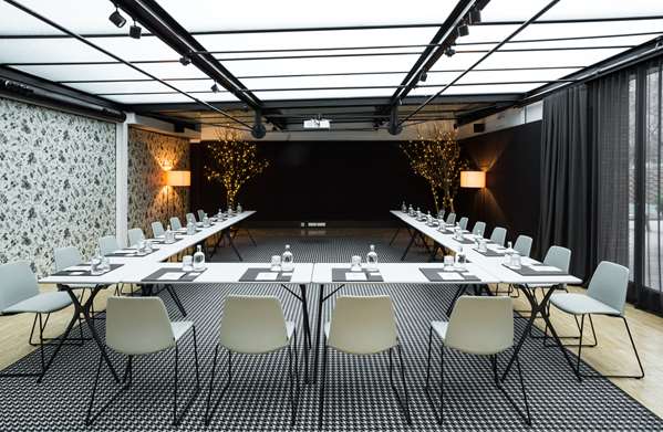Alexandra Barcelona Hotel, Curio Collection by Hilton