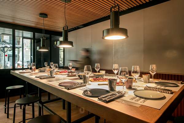 Alexandra Barcelona Hotel, Curio Collection by Hilton