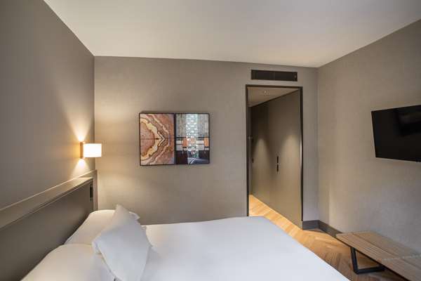 Alexandra Barcelona Hotel, Curio Collection by Hilton