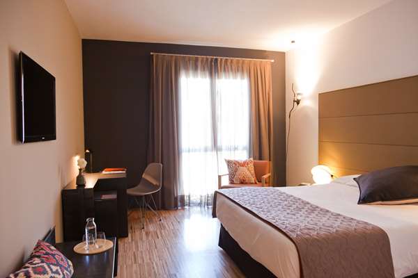 KING SUPERIOR ROOM