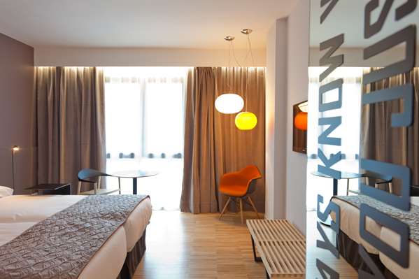 TWIN SUPERIOR ROOM