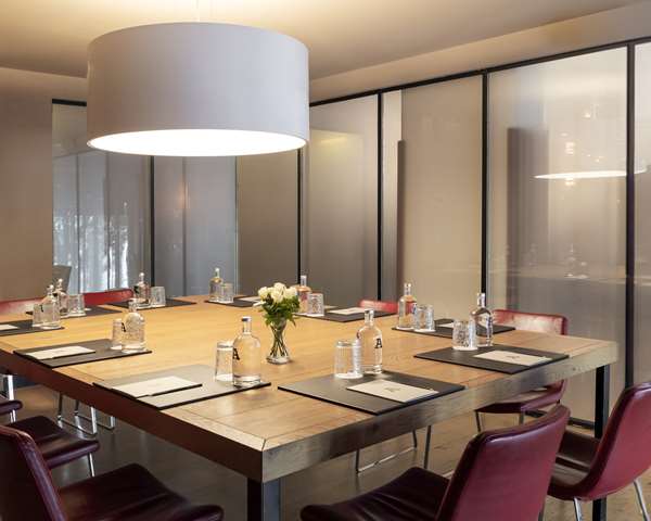 Alexandra Barcelona Hotel, Curio Collection by Hilton