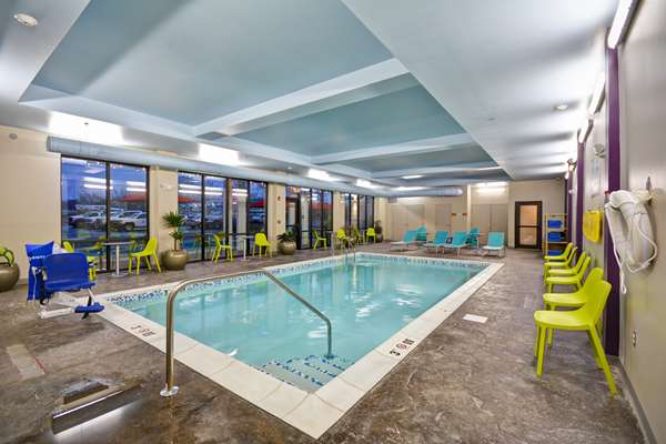 Pool - Home2 Suites by Hilton Airport Columbus
