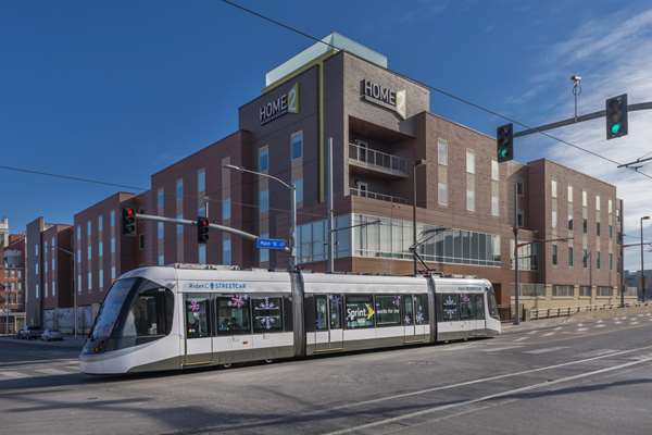 Exterior view - Home2 Suites by Hilton Downtown Kansas City - I-35, Exit 1C & 1D