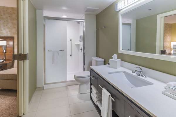  - Home2 Suites by Hilton Downtown Kansas City - I-35, Exit 1C & 1D