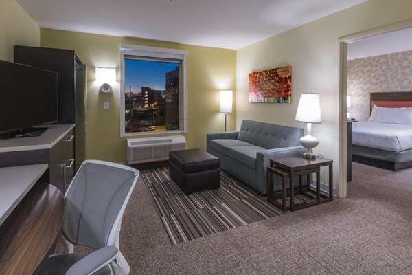  - Home2 Suites by Hilton Downtown Kansas City - I-35, Exit 1C & 1D