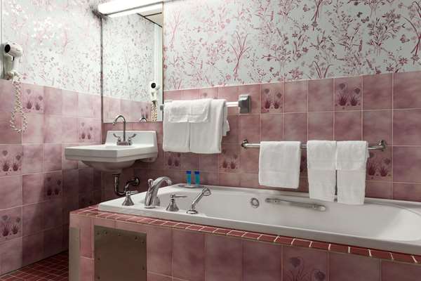  - Travelodge Baie Comeau