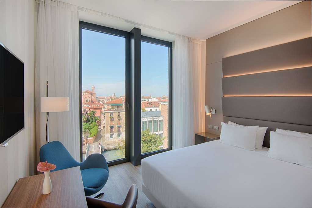 AVANI RIO NOVO VENICE HOTEL-guestroom-Guest Room,On-Site.jpg