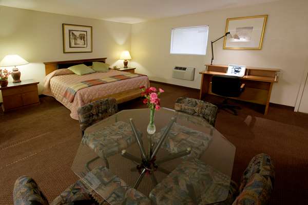 Suite - Americas Best Value Inn Edna