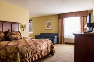  - Barrington Hotel & Suites Branson