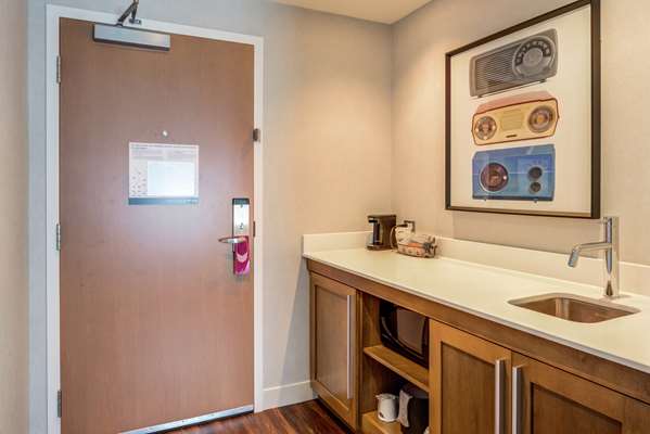  - Hampton Inn Waltham