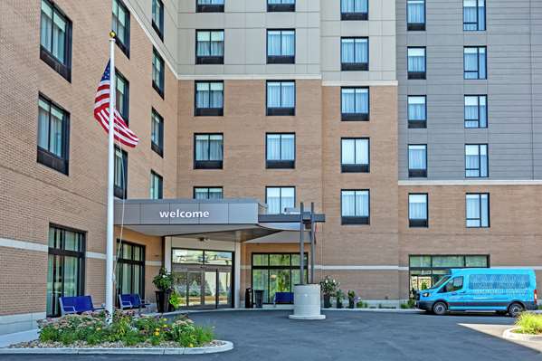 Exterior view - Hampton Inn Waltham