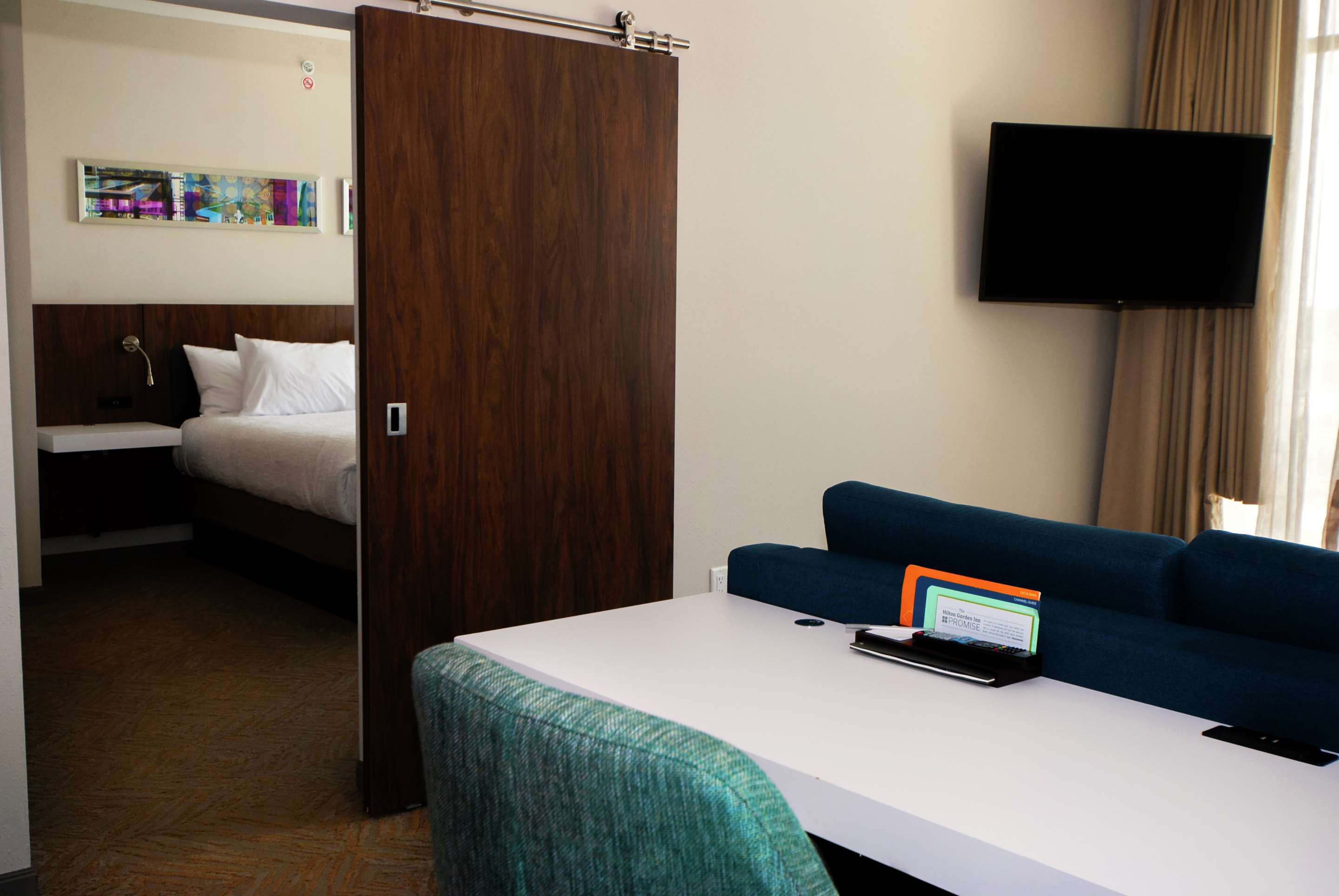 Guest room