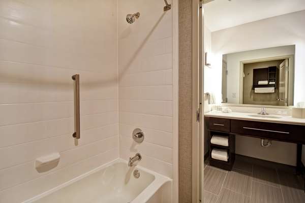  - Homewood Suites by Hilton Novi - I-96 Exit 162