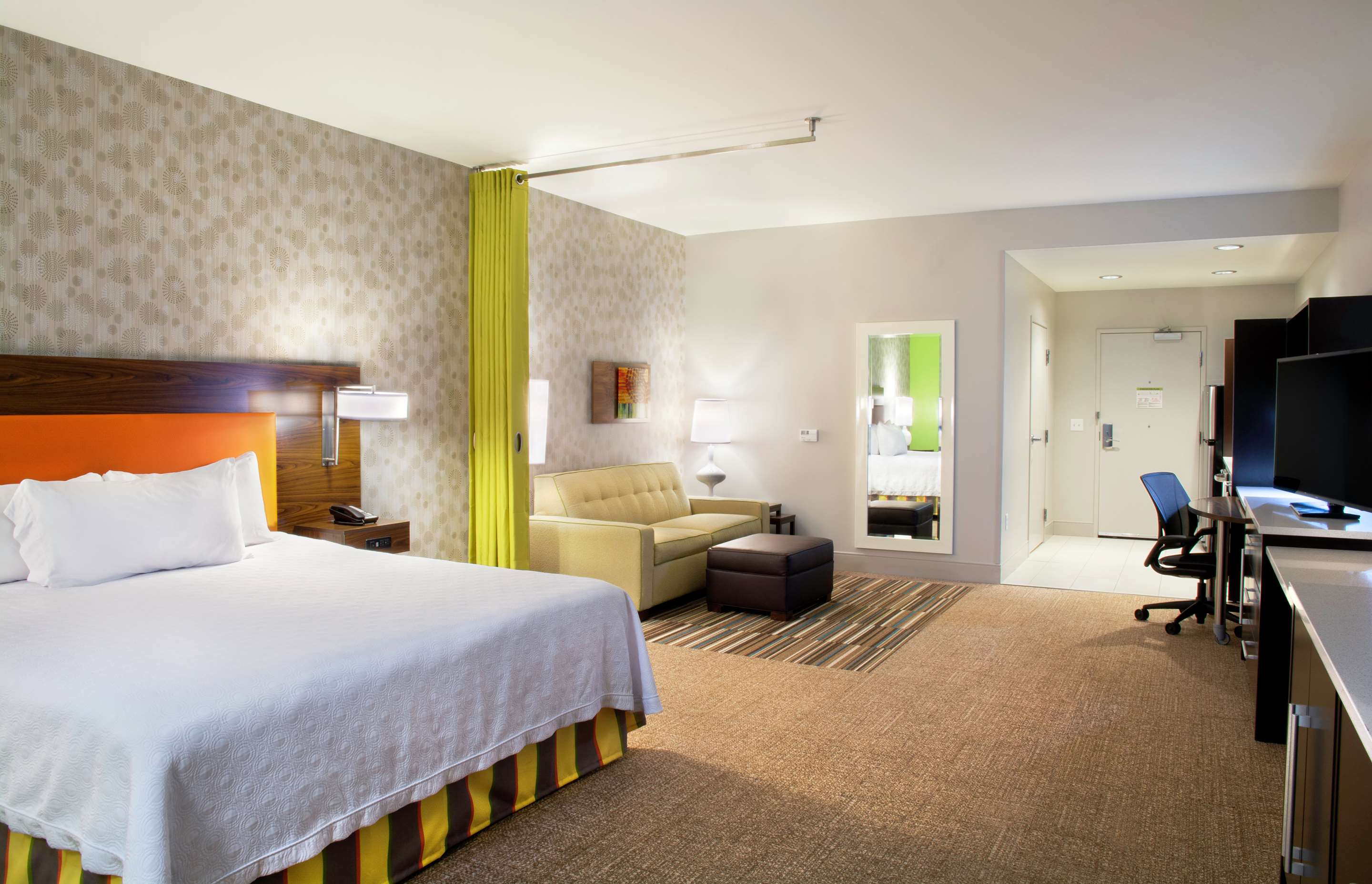 Guest room