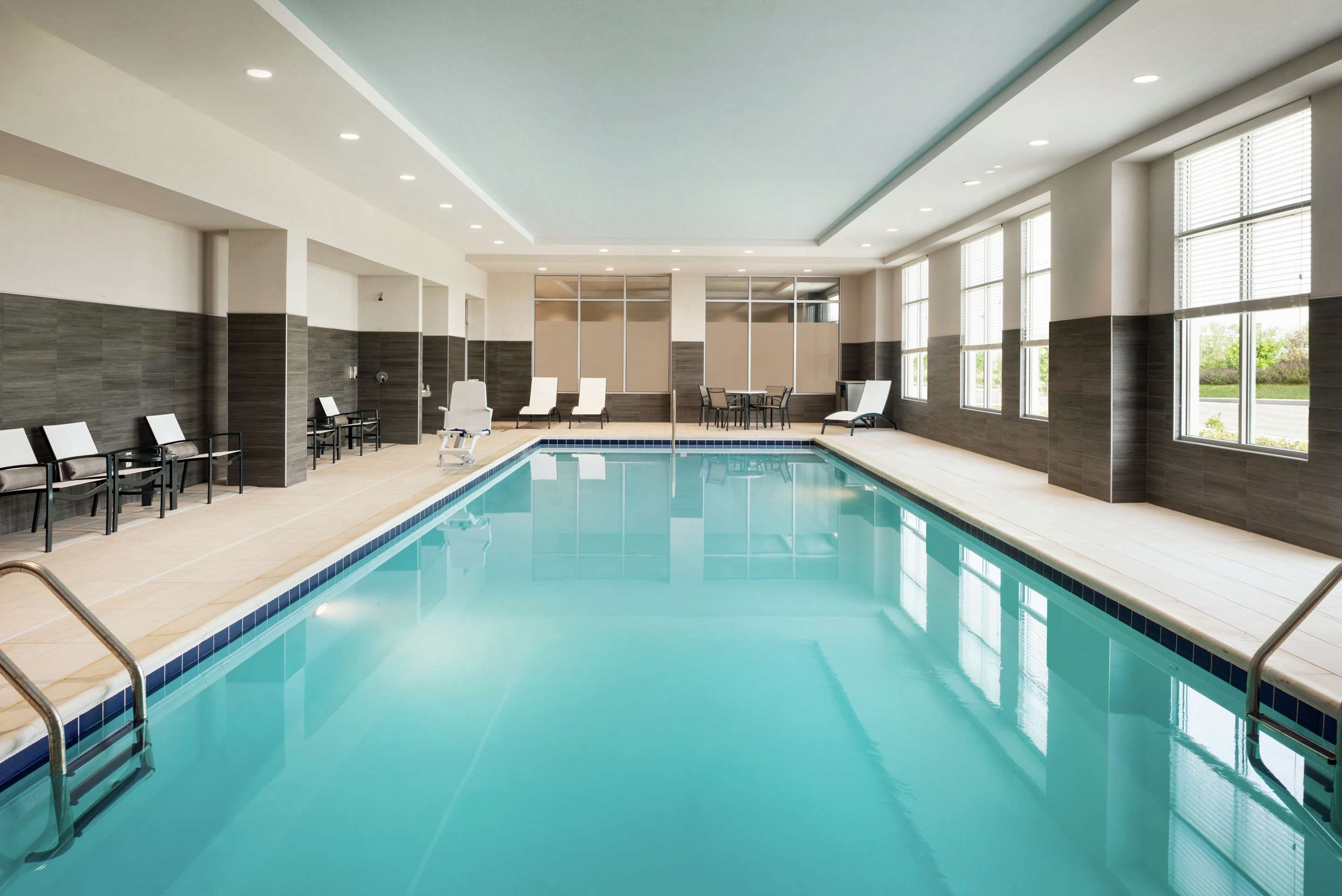 Pool | Embassy Suites by Hilton Noblesville Indianapolis Convention Center