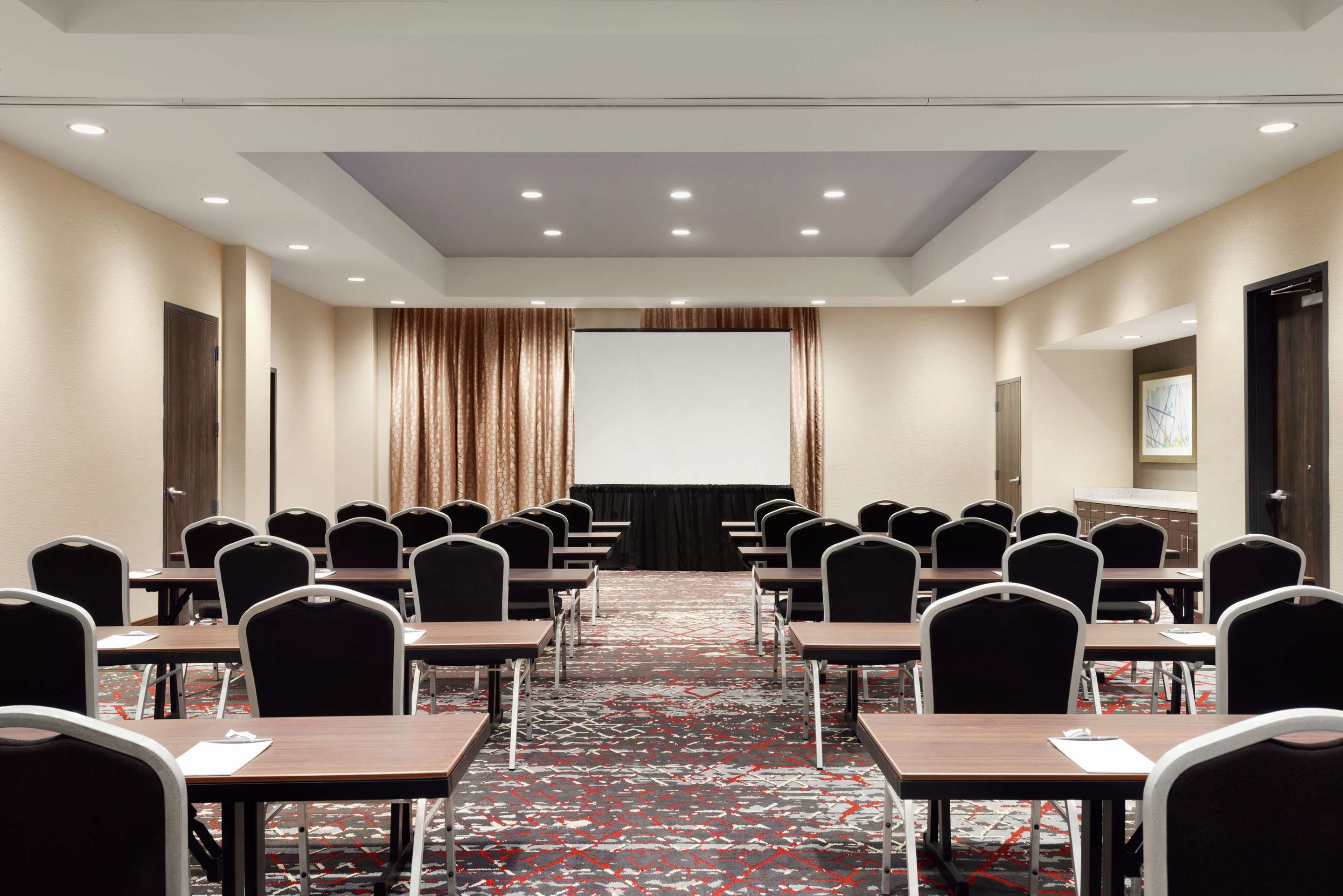 Meeting Room | Embassy Suites by Hilton Noblesville Indianapolis Convention Center
